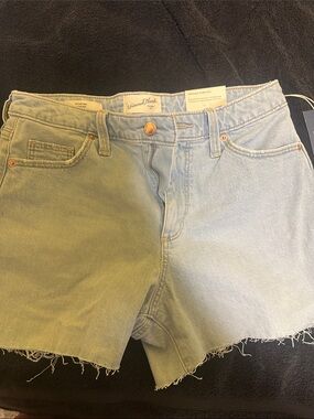 Universal Thread Two-Tone High-Rise Denim Shorts - Light Blue